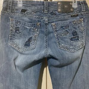 Miss Me jeans. Size 31. Mid-rise easy boot. Inseam 33